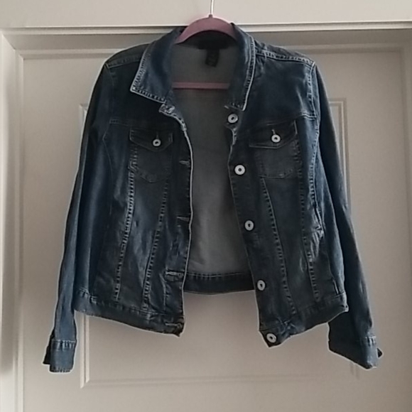 Lane Bryant short jean jacket - Picture 2 of 5